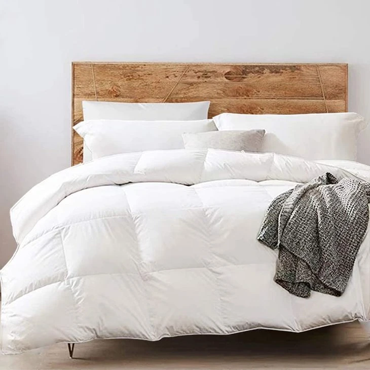 30% White Duck Down Quilt